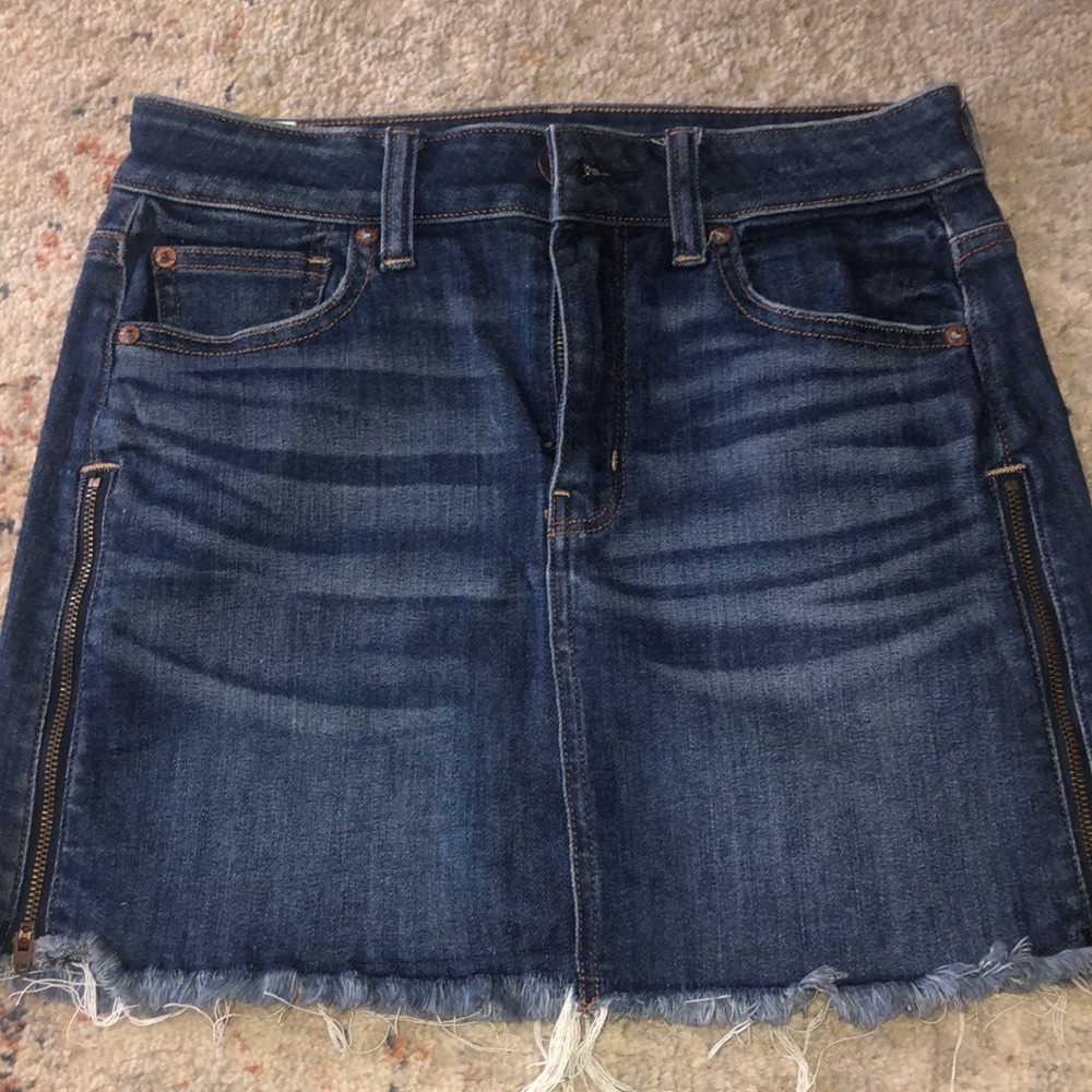 American Eagle denim skirt. EUC Sz 4